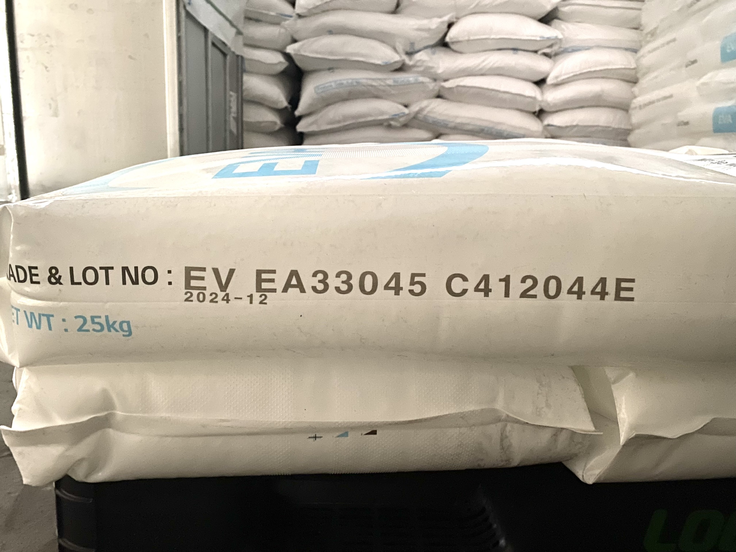 Hạt nhựa EVA 33045